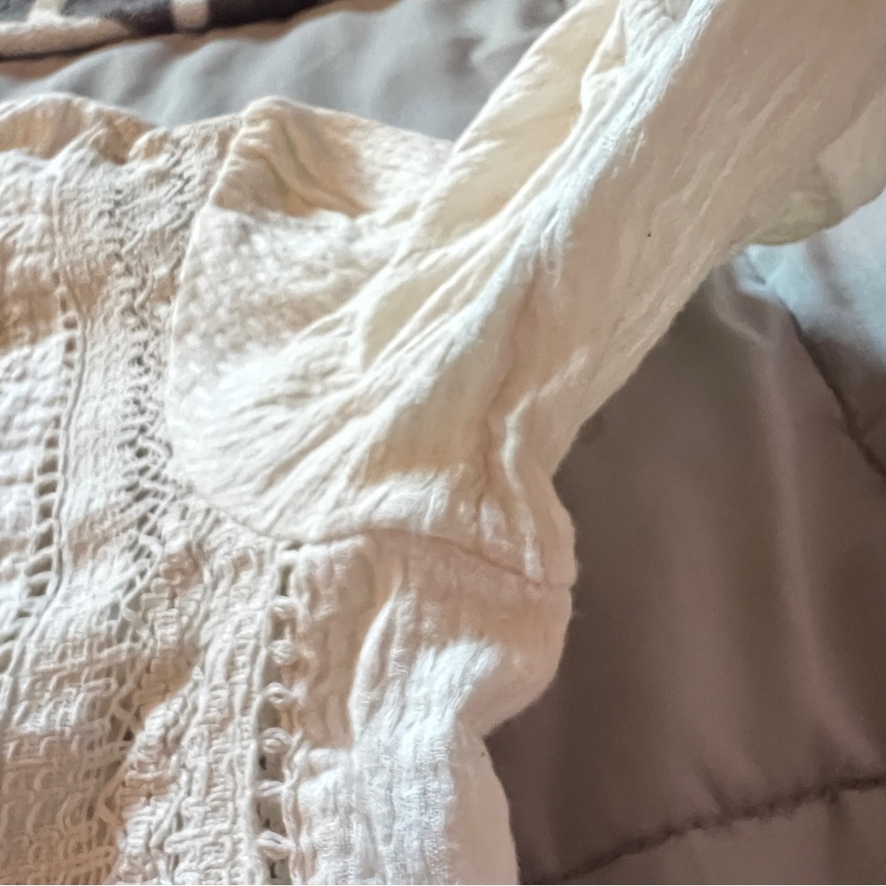 Zara Cream Lace Detail Cottagecore Quilt Pattern Puff Sleeves Ruffled Hem Blouse - Picture 13 of 15